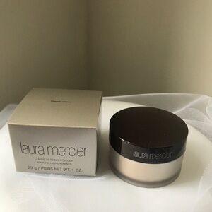 COPY - Laura Mercier Translucent loose setting powder NEW